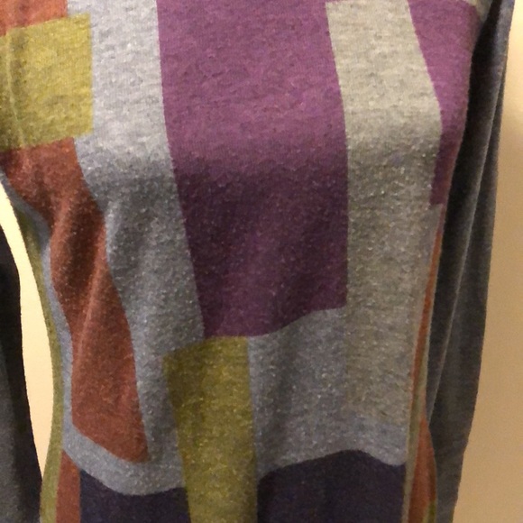 💜Go Couture Block color, retro lightweight knit turtle neck tunic - Picture 8 of 10